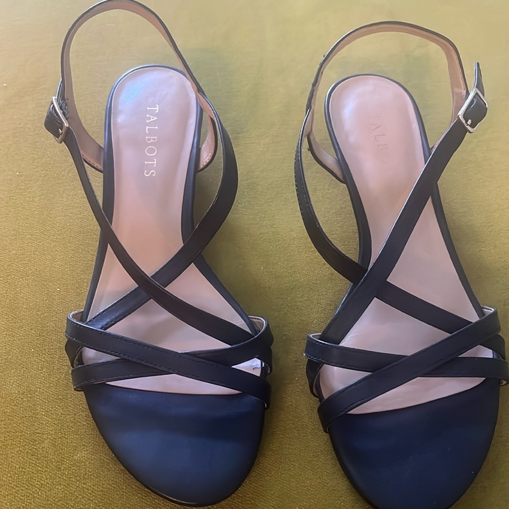 Talbots low wedge straps sandal black size 8